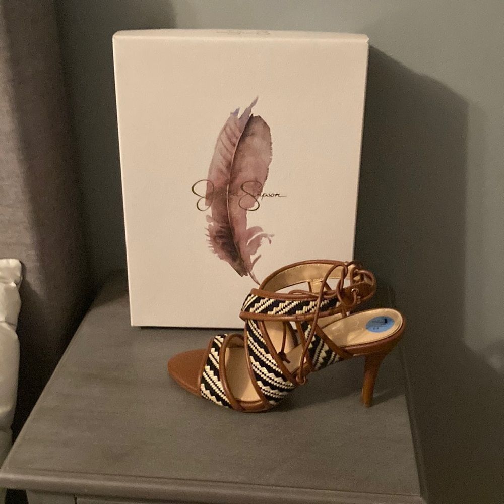 Jessica Simpson in original box tie up heels size 7.5